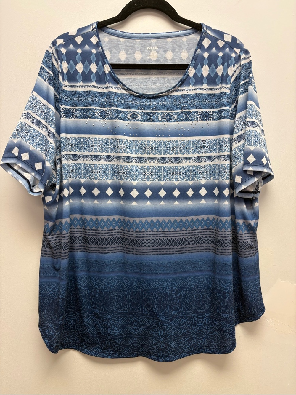4 for $25 💙 Alia Blue Boho Print Top 3X 💙